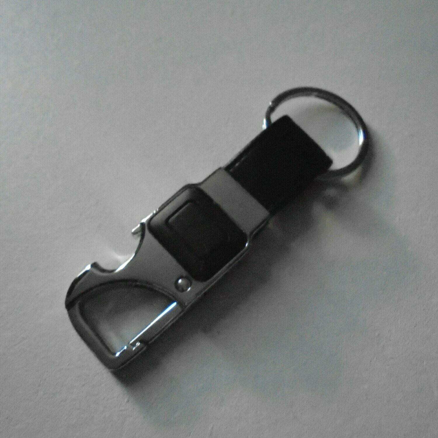 Porte-clés, motif multi-fonctions, en métal argent et poignée en cuir noir, neuf