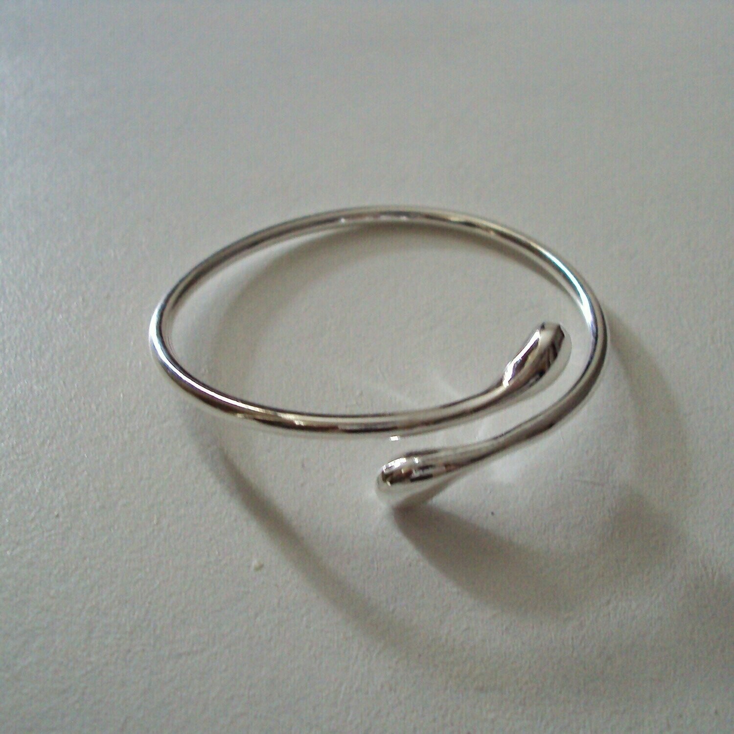 Bracelet modèle jonc, plaqué argent sterling 925, neuf