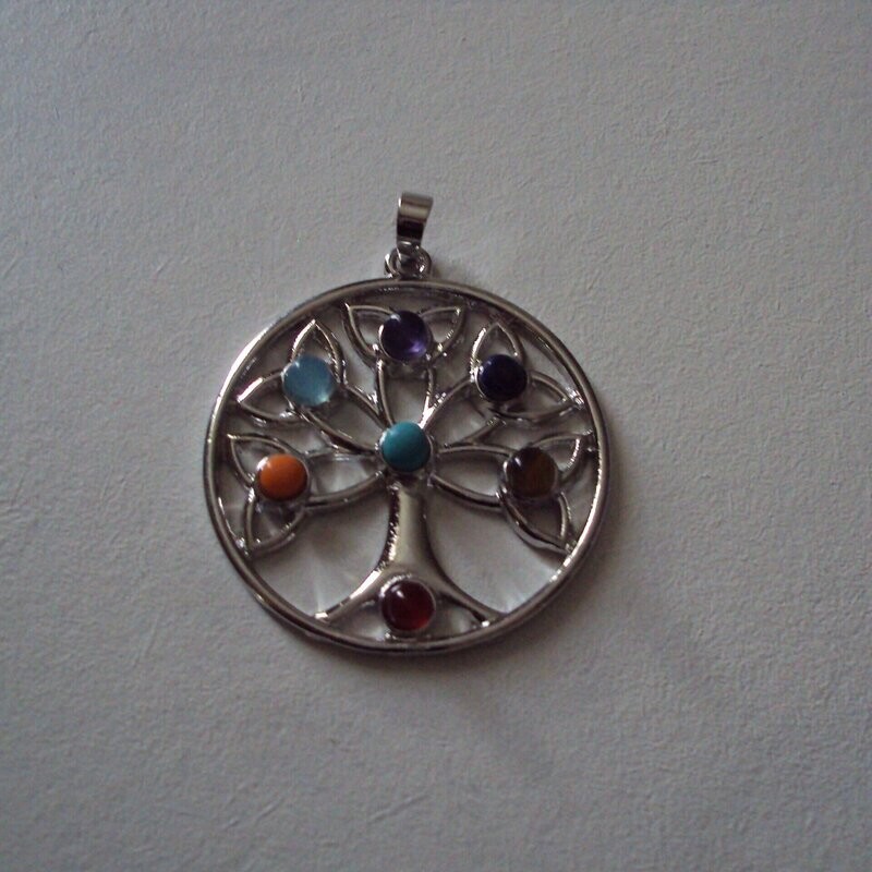 Pendentif d'harmonisation handmade en métal argent et pierres fines naturelles, 7 pierres, thème des 7 chakras, diam : 4 cm, neuf