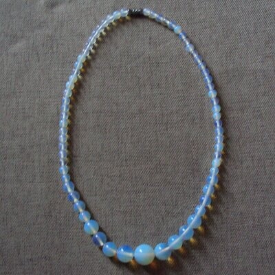 Collier natural chic,  handmade, en pierre fine naturelle opale de mer, perles de 14 mm à 6 mm, 45  cm, neuf