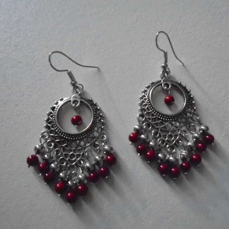 Boucles d'oreilles look bohème Inde, motif stylisé en métal argent, neuves  - ?  livraison gratuite -
