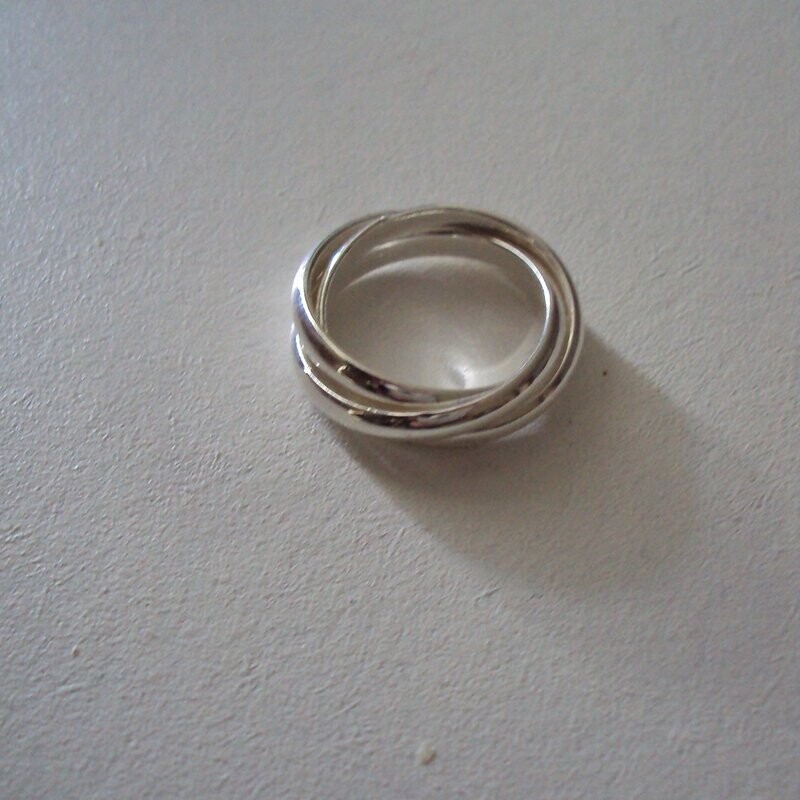 Bague plaqué argent sterling 925 rhodié, 3 anneaux, neuve - ? livraison gratuite - Bague plaqué argent sterling 925 rhodié, 3 anneaux, neuve - ? livraison gratuite -