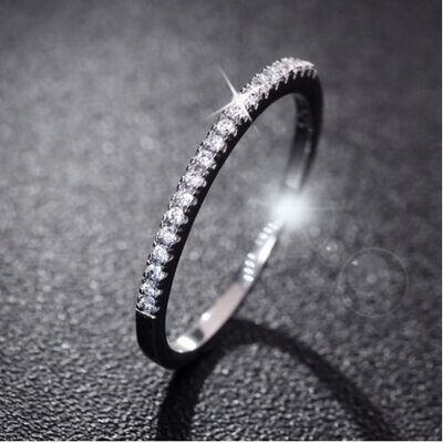 Bague plaqué or blanc 18 carats, avec cristal autrichien, diam : 1,8 cm, neuve - ? livraison gratuite - Bague plaqué or blanc 18 carats, avec cristal autrichien, diam : 1,8 cm, neuve - ? livraison gratuite -