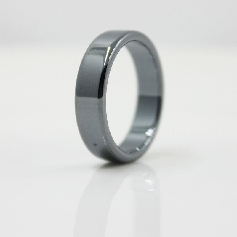 Bague anneau en pierre naturelle hématite, diam : 1,8 cm, neuve