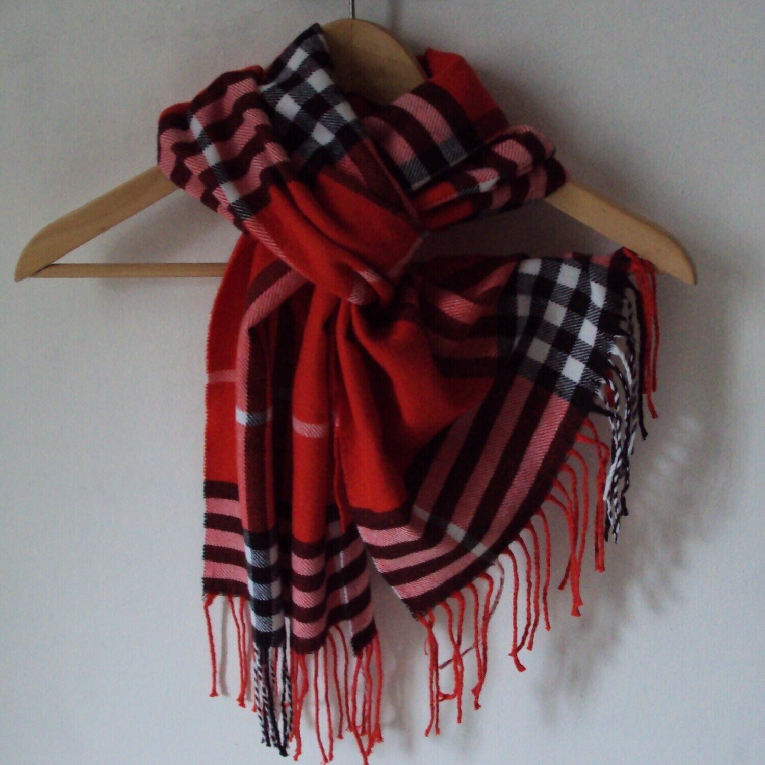 Echarpe en laine mélangée, motif tartan, couleurs rouge-noir-blanc, 30 cm sur 180 cm, neuve