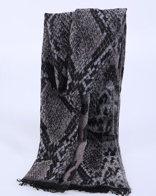 Foulard automne-hiver, motif animalier stylisé, couleurs noir, gris clair, gris taupé, rose pâle, en synthétique, 90 cm sur 180 cm, neuve