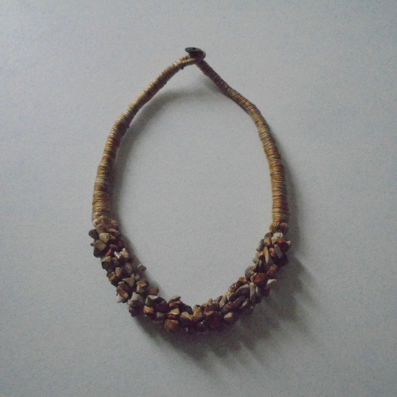 Collier multi-rangs, handmade, en pierre fine naturelle jaspe paysage, et en corde, 46 cm, neuf