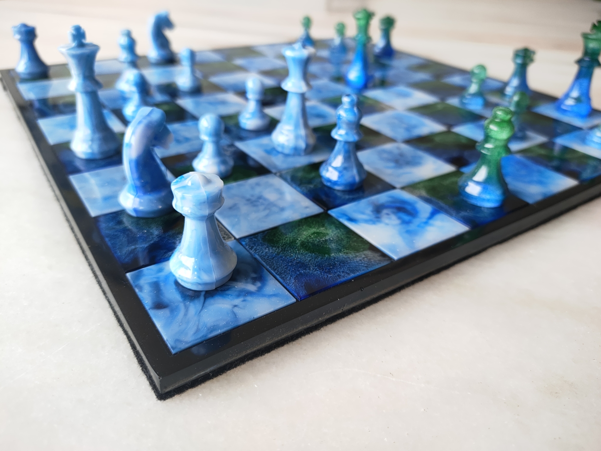 Resin Chessboard – Arte & Sintonia