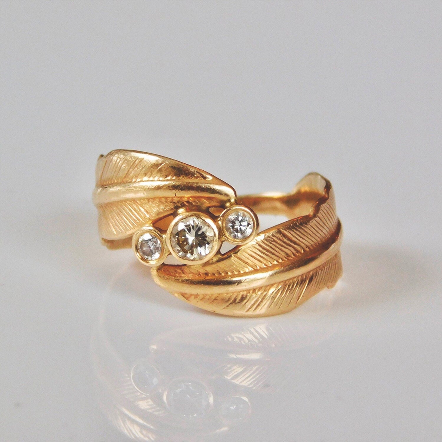 Leaf-Inspired Ring (Verde)