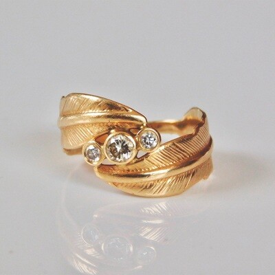 Leaf-Inspired Ring (Verde)
