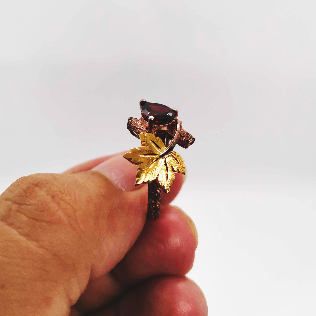 Nature-Inspired Wedding Rings (Rayanara)