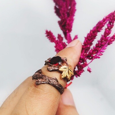 Nature-Inspired Wedding Rings (Rayanara)