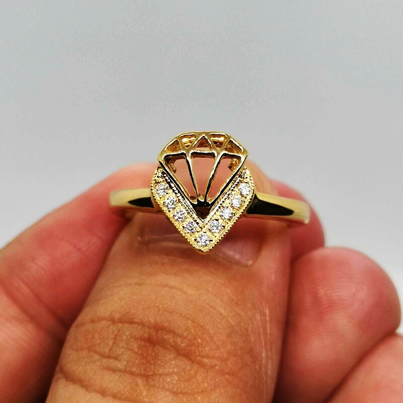 vanya Brand Collection Ring 1.0