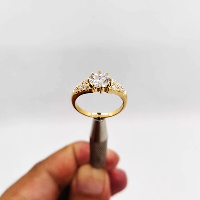 Classic Lady’s Slipper Engagement Ring (Mayumi)
