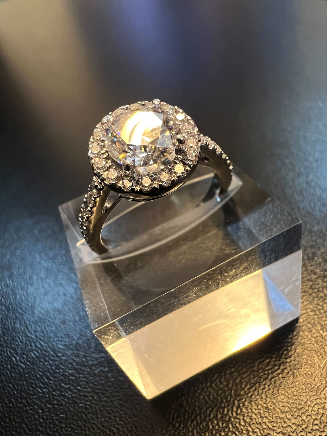 Halo Engagement Ring (Wagas)