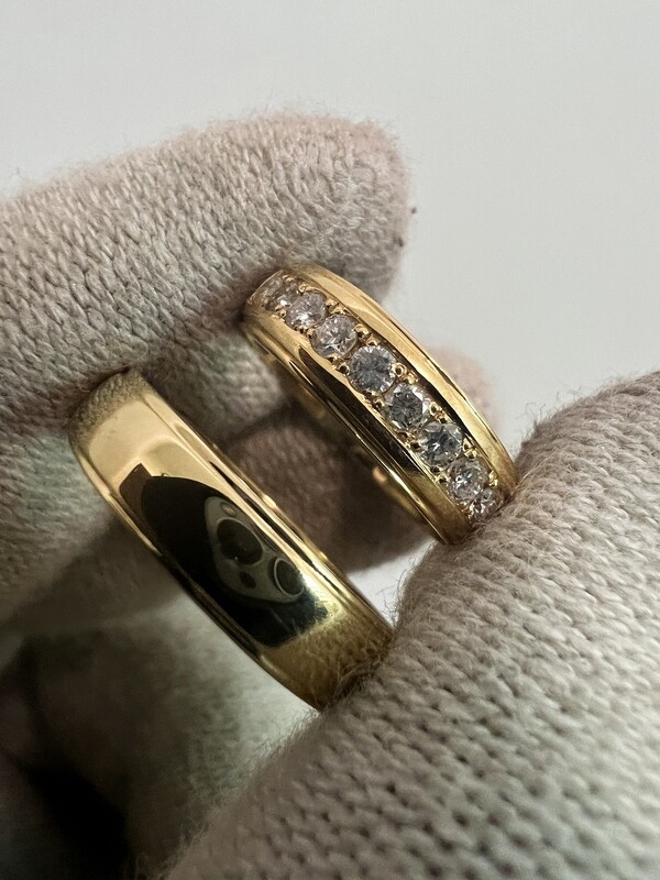 Wedding Rings with Diamonds (Amy)