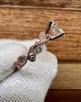 Nature-Inspired Engagement Ring with Leafy Design (Sabel)