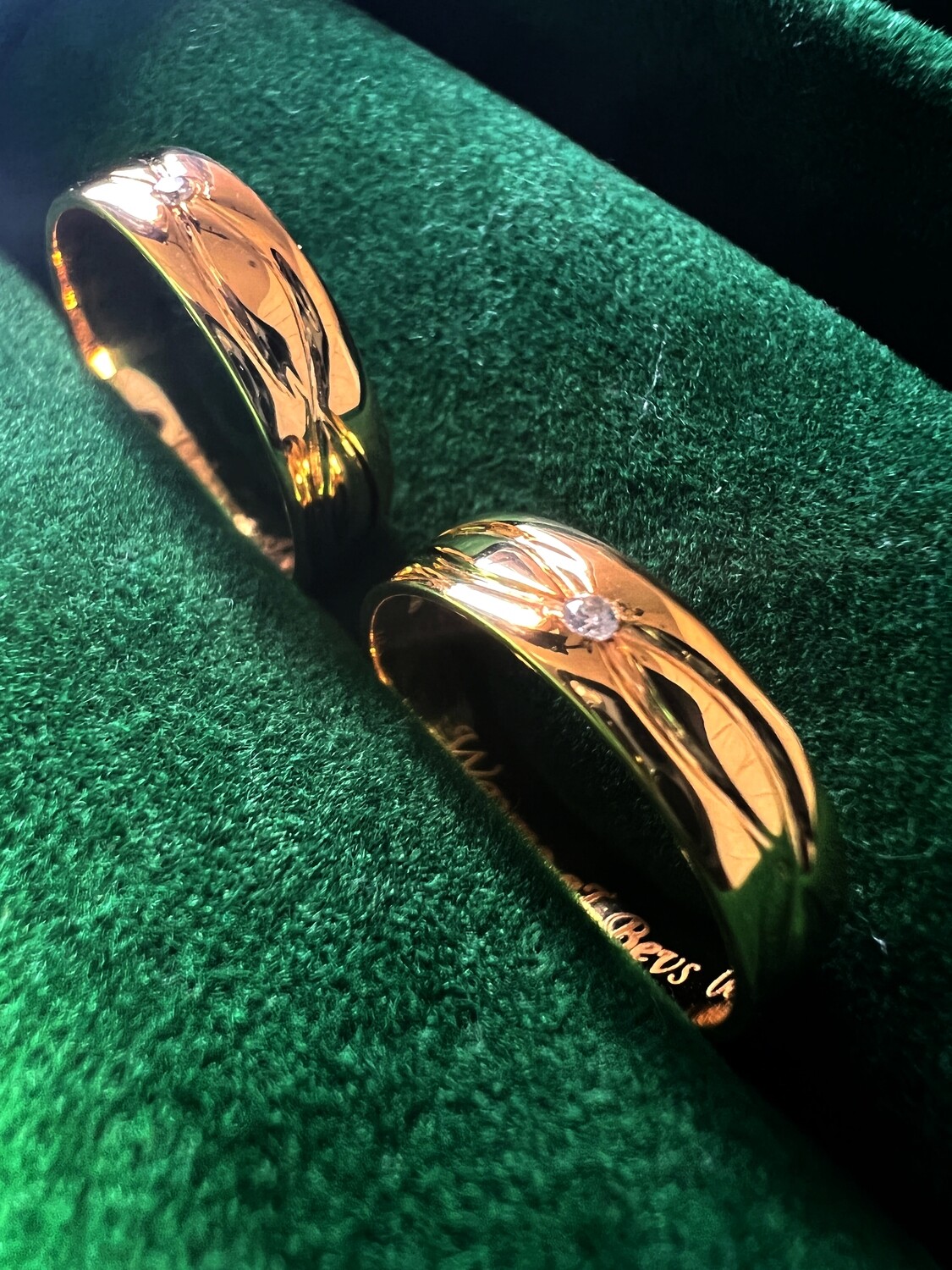 Couple Rings with Diamonds (Lyka)