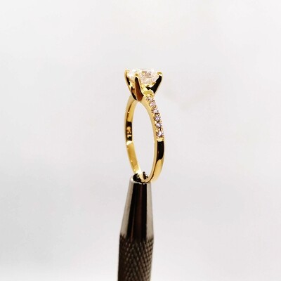 Cushion-Cut Solitaire Engagement Ring (Glamira) Cushion-Cut Solitaire Engagement Ring (Glamira)