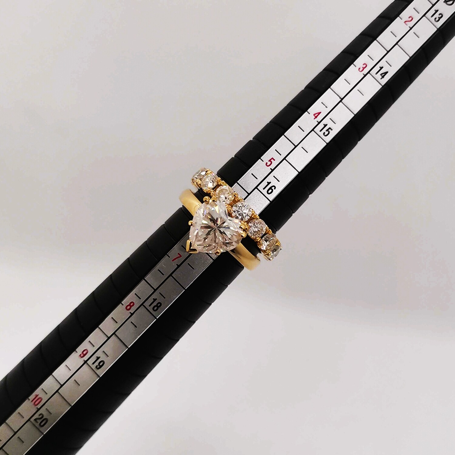 3 carat Heart-Shaped Stone Ring with Full Eternity Ring (Alelie)