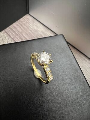 1 carat Solitaire Engagement Ring (Mineah)