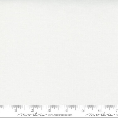 Bella Solids Off White 9900 200