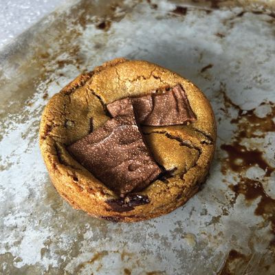 DAIM BAR DEEP DISH COOKIE BOX