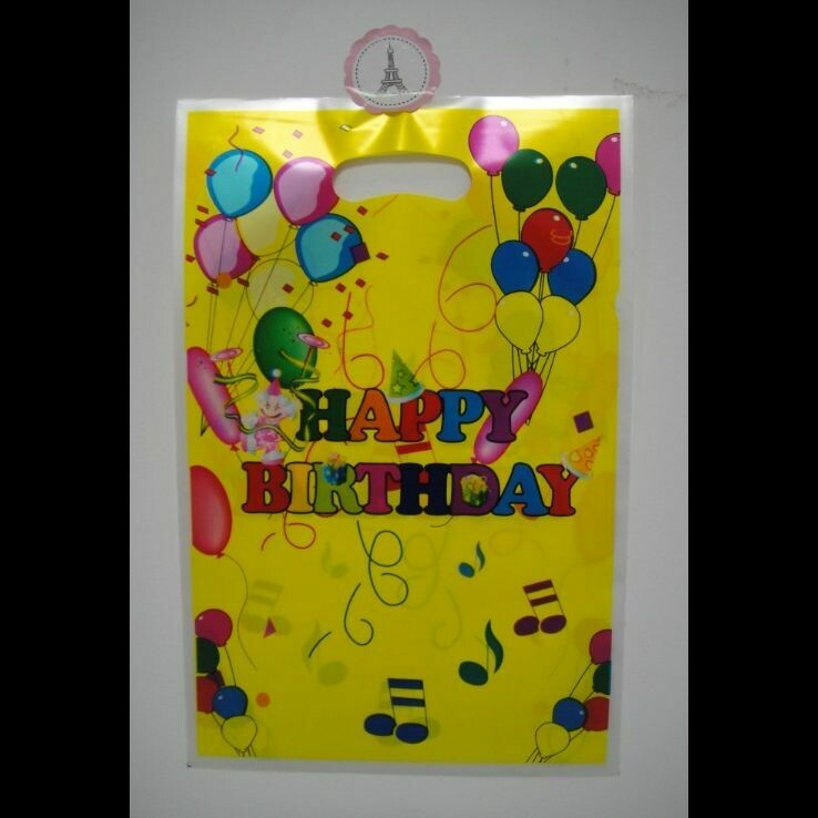 Plastic tasjes Happy Birthday 23,5 x 16,5