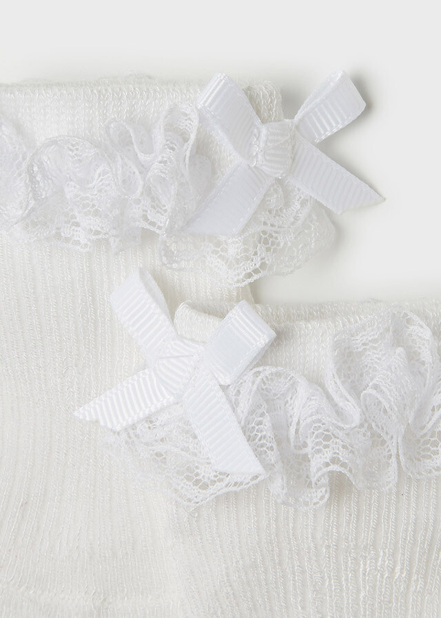 Socks With Ruffle