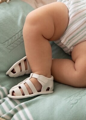 Sandals With Buckle