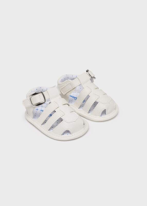 Sandals With Buckle