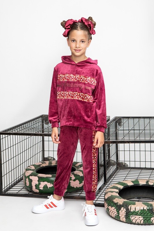 Velvet Suit &#39;&#39;Amazing&#39;&#39;