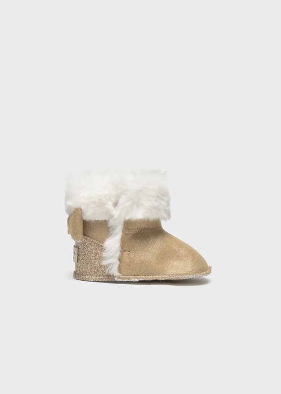 Mayoral fur boots