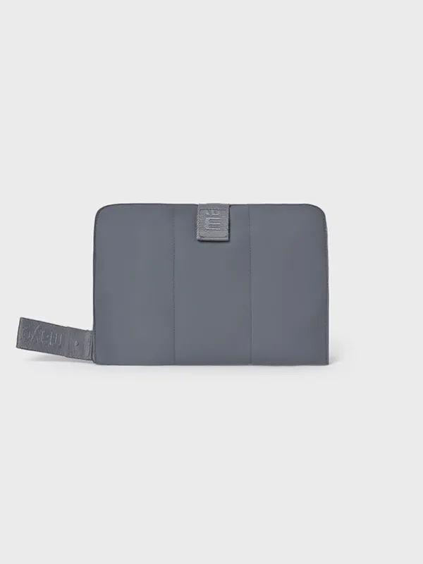 Mayoral versatile toiletry bag