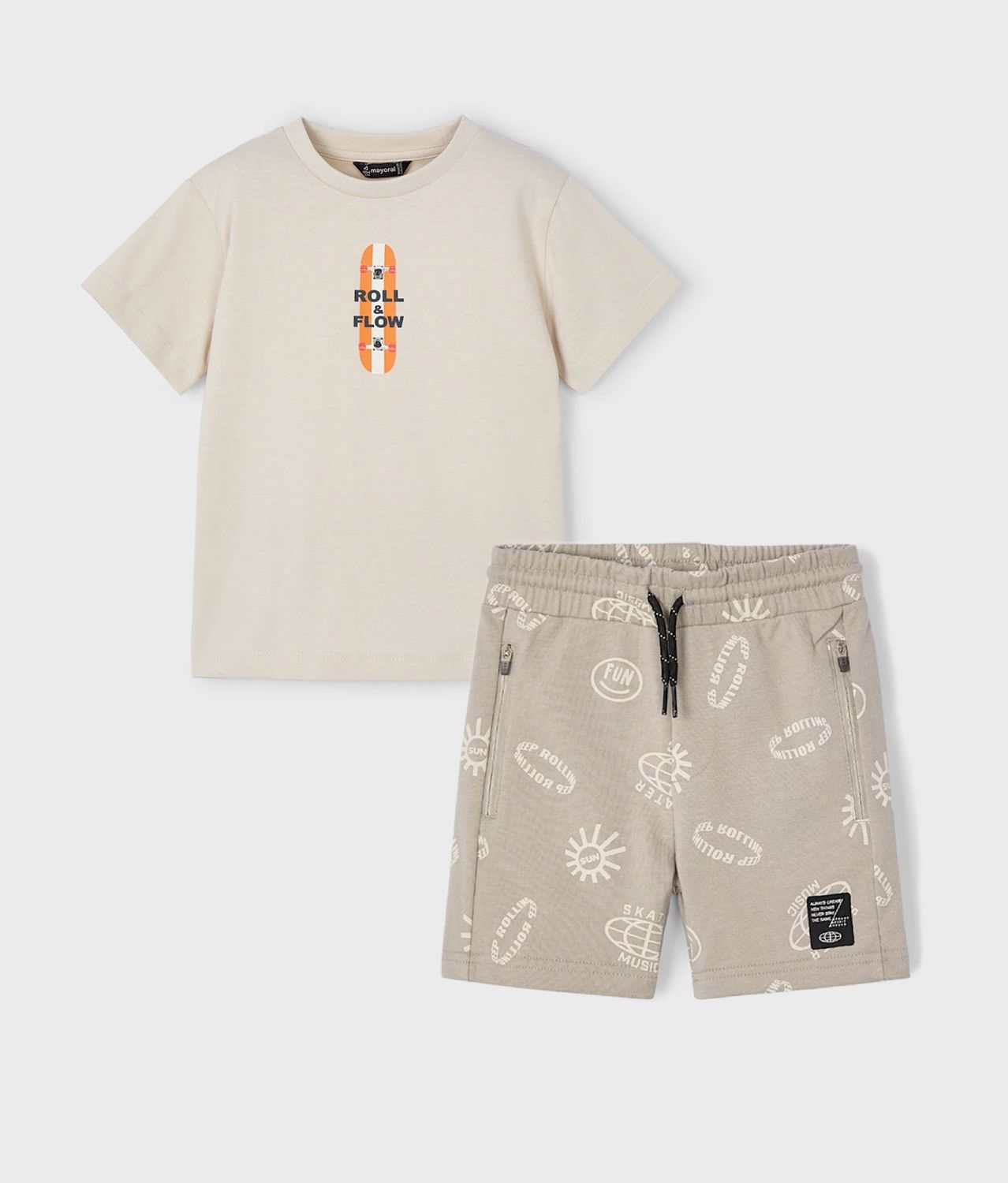 Mayoral skateboard print t-shirt and casual shorts