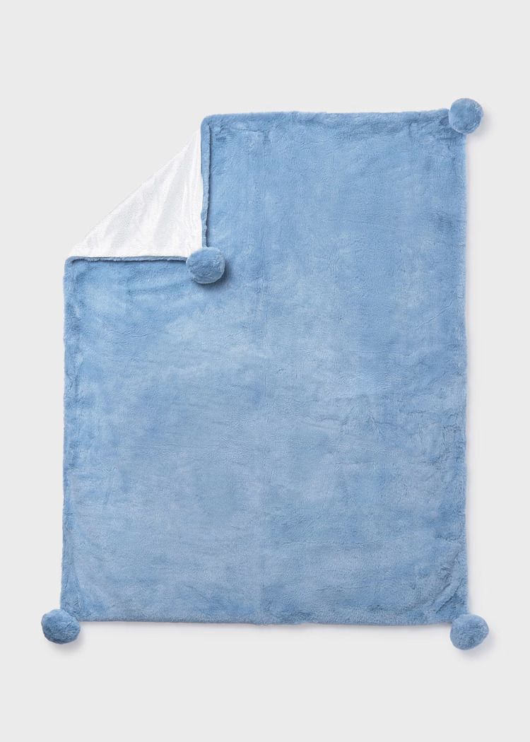 Mayoral faux fur blanket