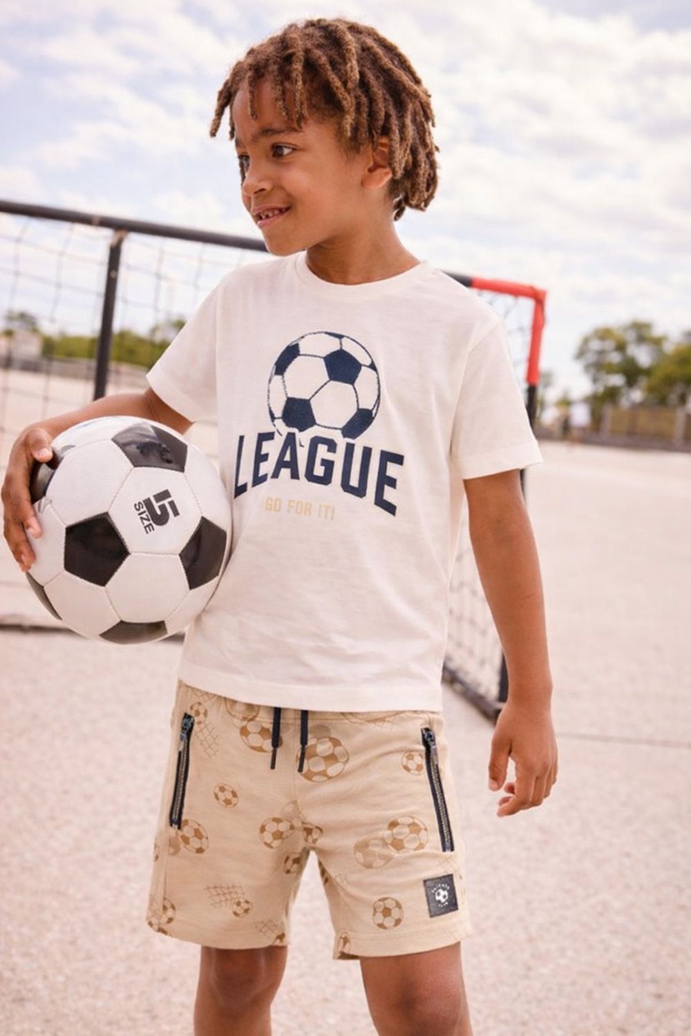 Mayoral print t-shirt and shorts with zips