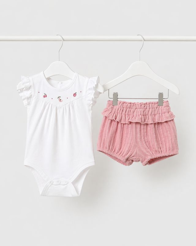 Newborn bodysuit and shorts set