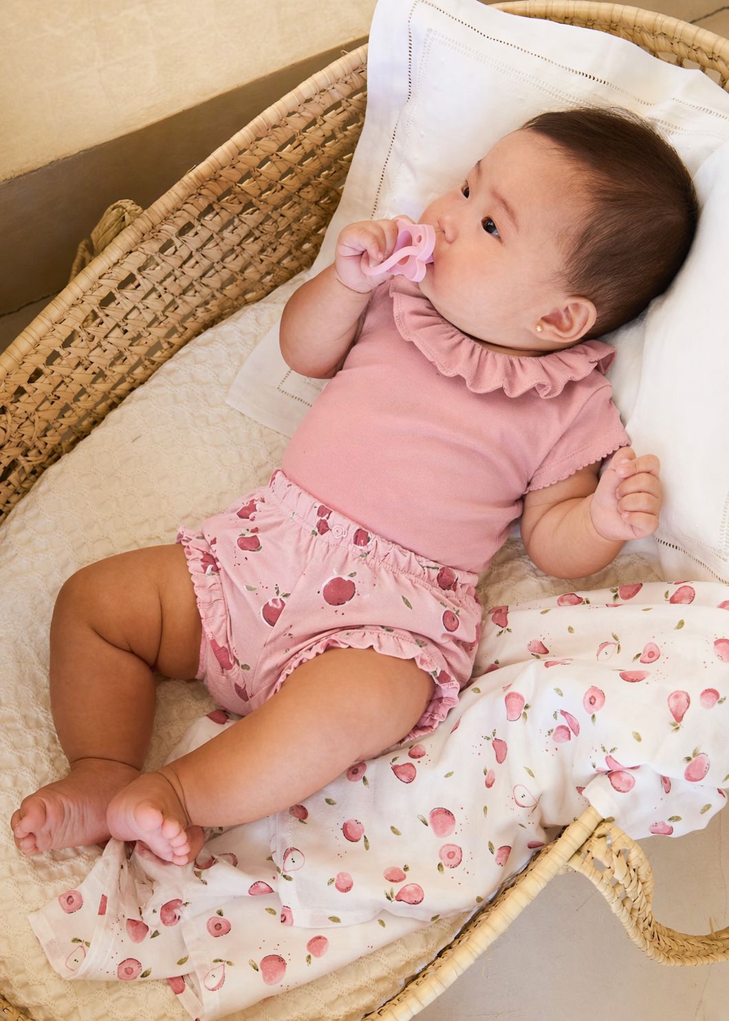 Newborn bodysuit and shorts set