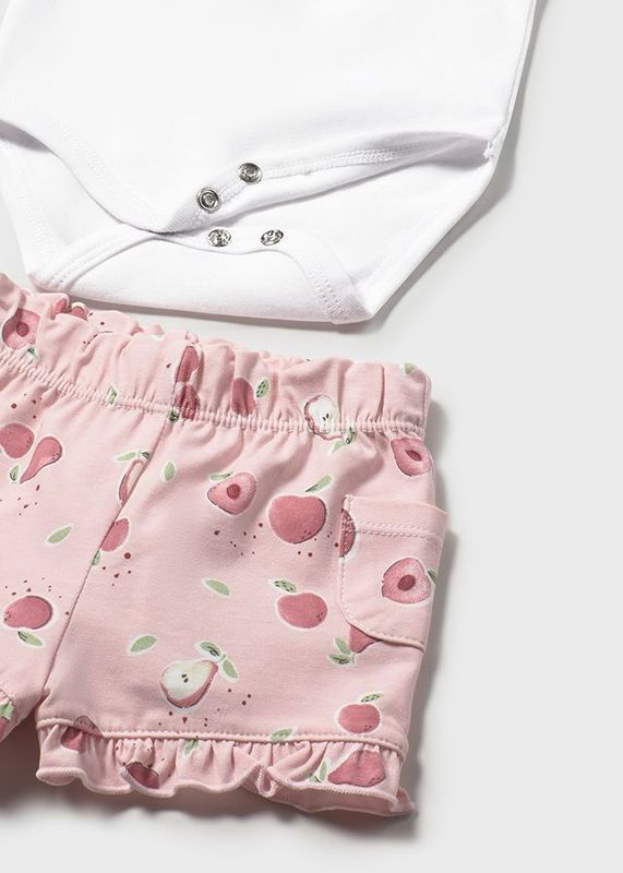 Newborn bodysuit and shorts set