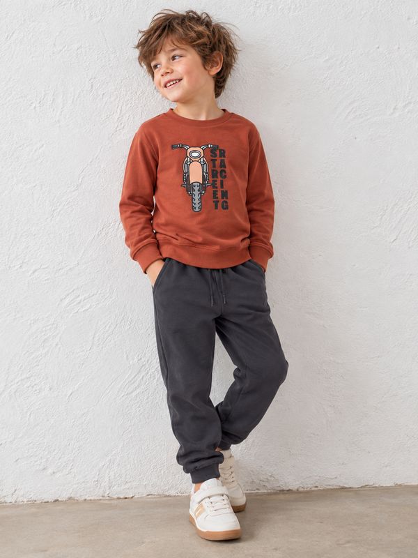 Mayoral t-shirt and joggers set