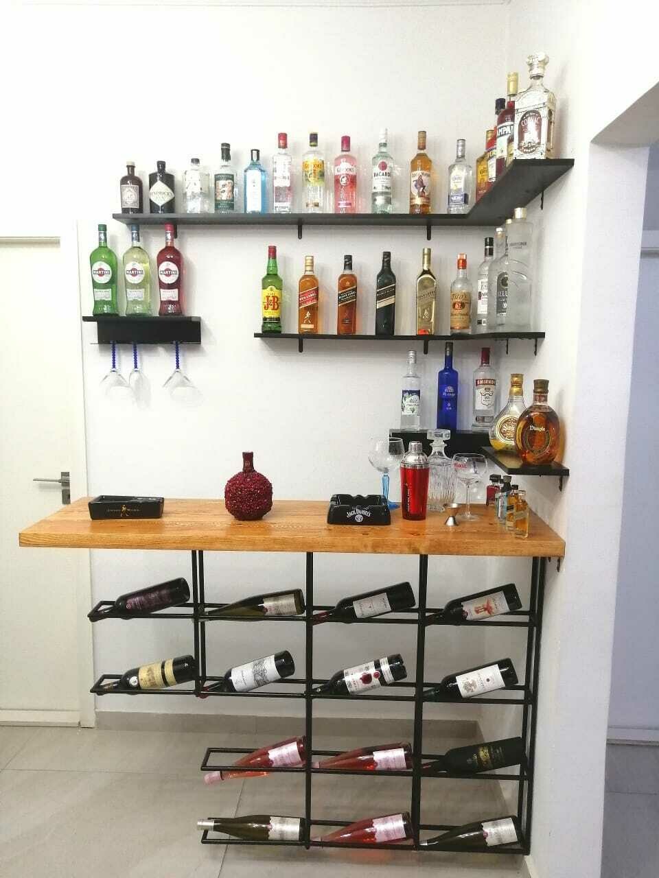 Modern Bar