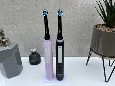 Electric Toothbrush stand / holder for 2 Braun Oral B Electric toothbrushes