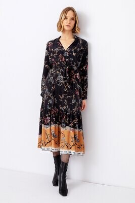 IVKO Woman
Wrapped Dress, Cherry Blossom IVKO Woman
Wrapped Dress, Cherry Blossom
