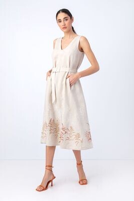IVKO Woman 
Besticktes Kleid, Schattenmotiv
