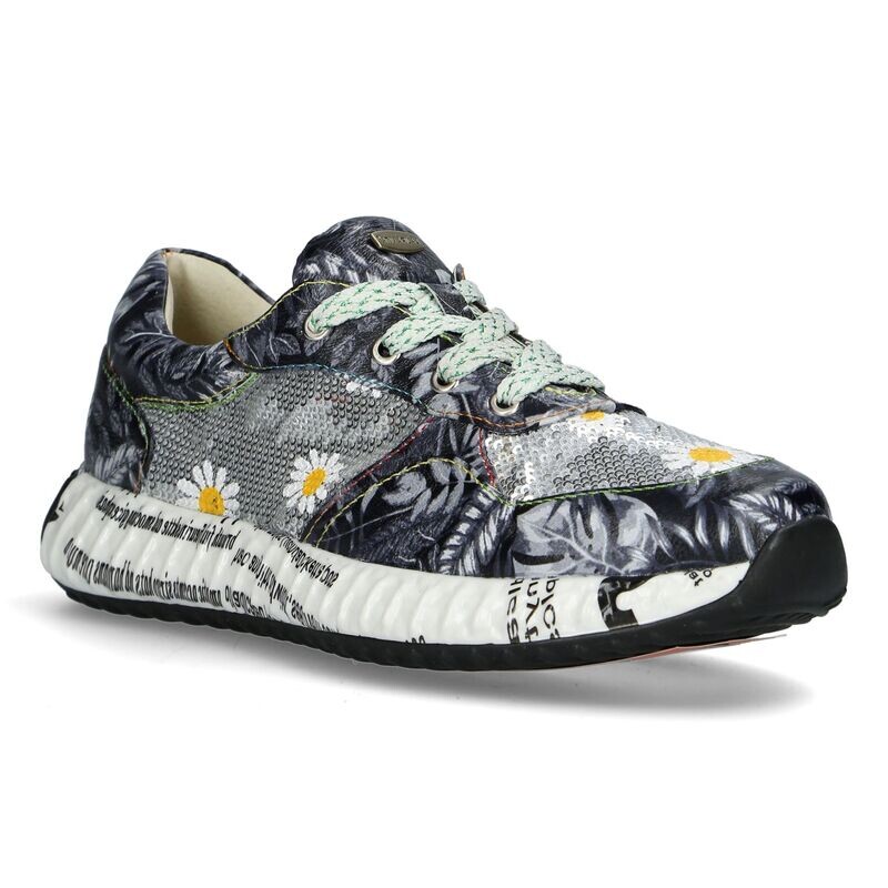 Laura Vita Sneakers