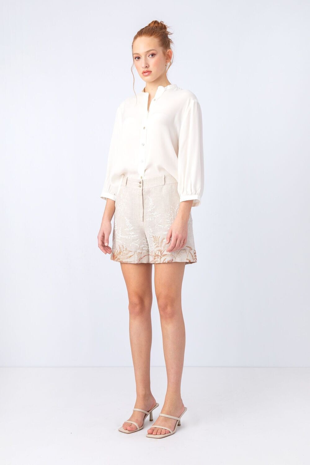 IVKO Woman  Bestickte Bermudashorts, Schattenmotiv