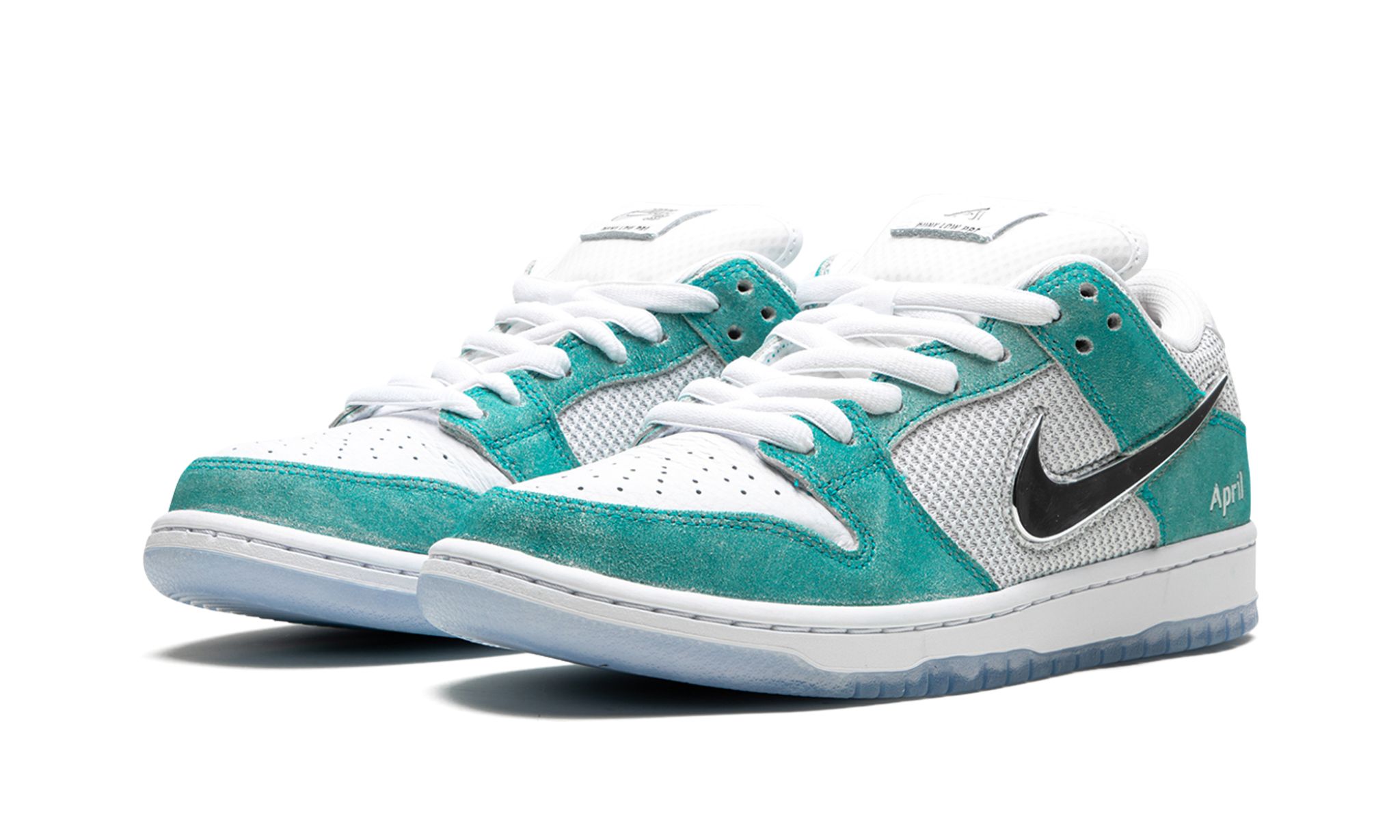 Nike SB Dunk Low April Skateboards | OVERCEZ
