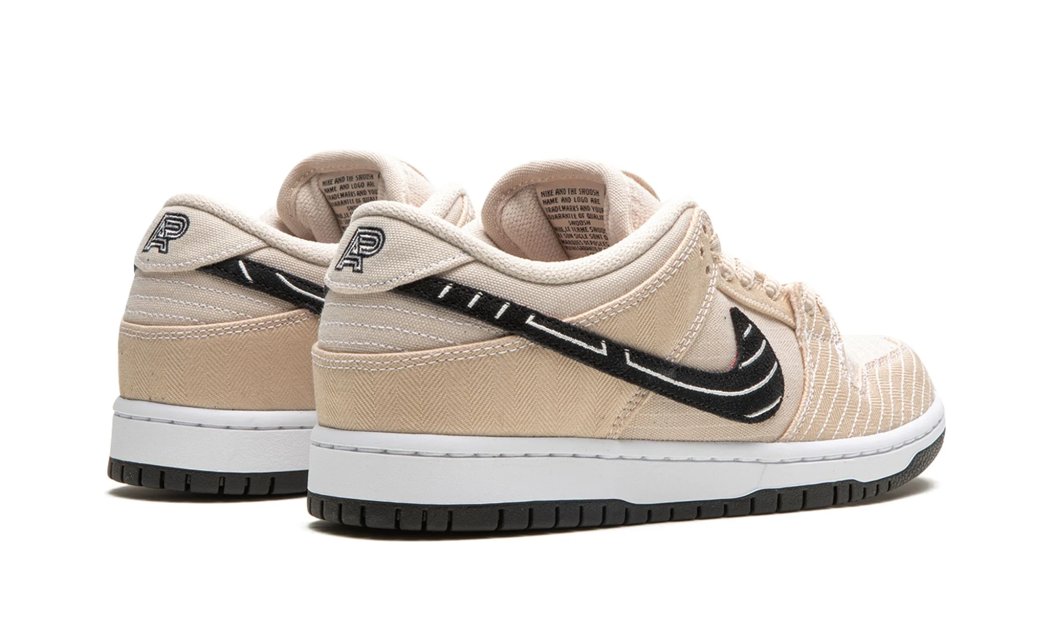 Nike SB Dunk Low x Albino & Preto Fossil | OVERCEZ