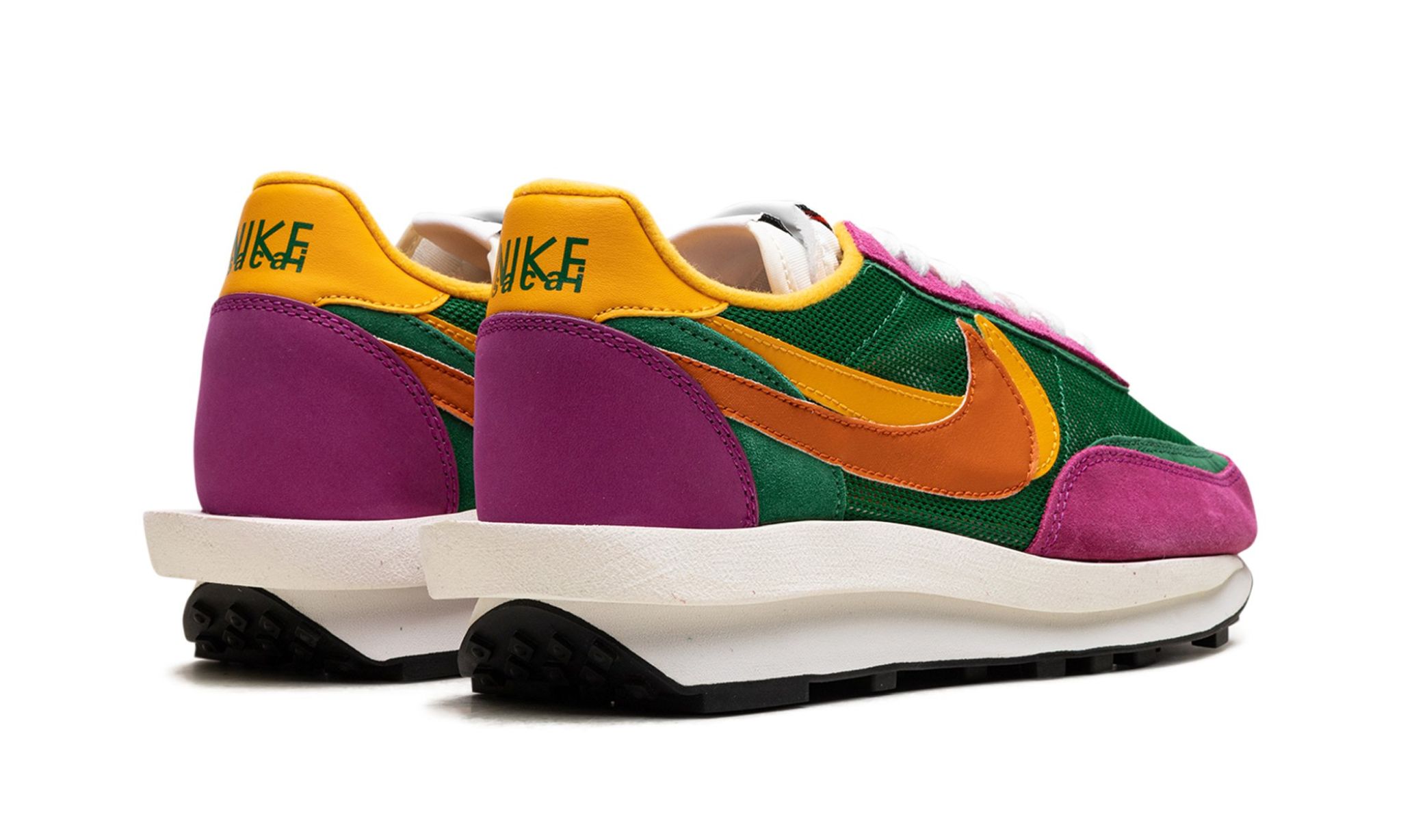 sacai × NIKE LDV WAFFLE \"PINE GREEN\" sacai x Nike LDWaffle 'Pine Green' Release Date. Nike SNKRS